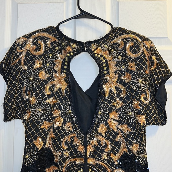 Beautiful Vintage Silk Beaded Black and Gold Dress size M by Carina - Picture 8 of 15